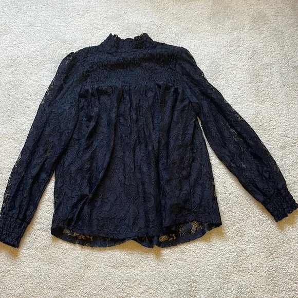 Lace black blouse never worn - Picture 1 of 2